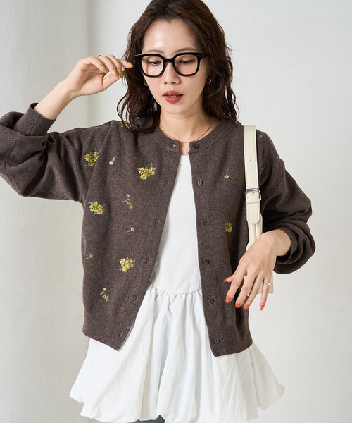 セール】限定展開 フラワー 刺繍 クルーネック ニット カーディガン