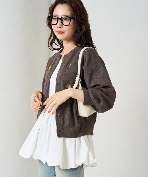 限定展開 フラワー 刺繍 クルーネック ニット カーディガン