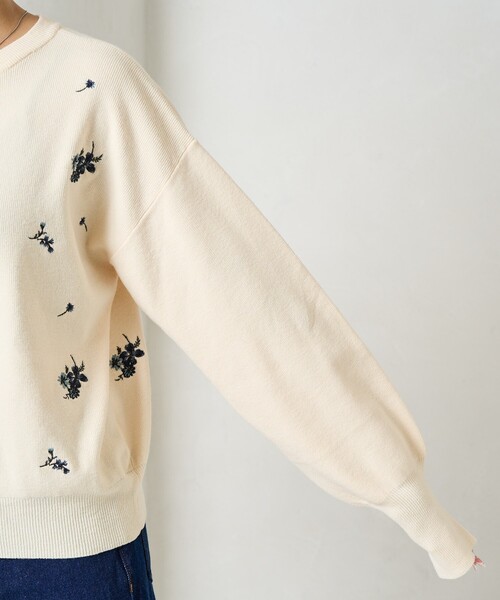 セール】限定展開 フラワー 刺繍 クルーネック ニット カーディガン