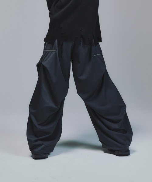 welise（ウェライズ）の「welise×犬飼京 -ephemeral- グレイスフルヘビーTR 3Dタックワイドフレアスラックス（スラックス・メンズ・グレー/チャコールグレー/ブラック・S/M/L）」の18枚目の写真