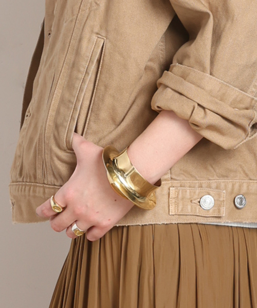 AP STUDIO(エーピーストゥディオ)の「【ARIANA BOUSSARD REIFEL】Despina Cuff(ブレスレット・レディース・ゴールド・FREE)」の1枚目の写真