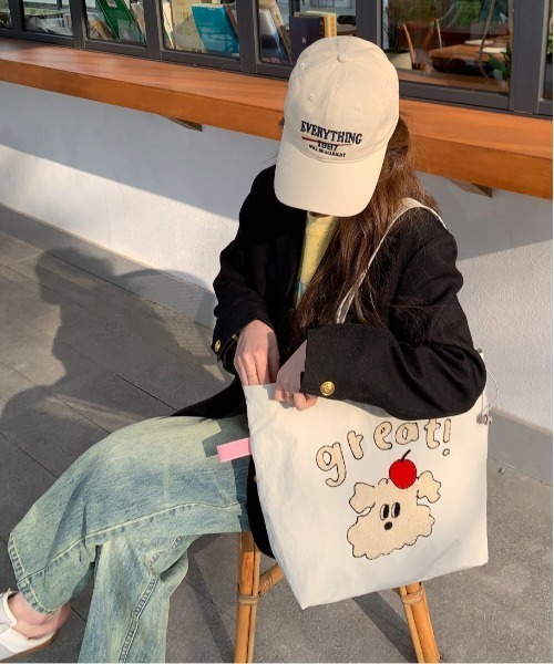 gossip!ロサンゼルス(ゴシップロサンゼルス)の「Y2K ハート刺繍ブラックトートバッグ トートバッグ プールバッグ 水着OK(ショルダーバッグ・レディース・レッド/イエロー/ブラック/オフホワイト/グレー・FREE)」の11枚目の写真