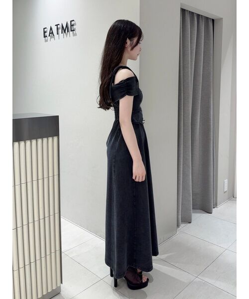 EATME(イートミー)の「ディープスリットオフショルワンピース(ワンピース・レディース・インディゴブルー/ブラック/ライトブルー・FREE)」の6枚目の写真