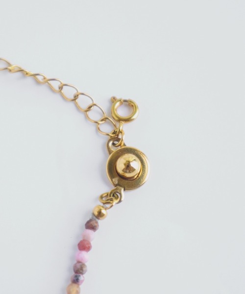 TUWAKRIM（トゥワクリム）の「【TUWAKRIM】Alimango（ネックレス・レディース・ピンク・MEDIUM）」の4枚目の写真