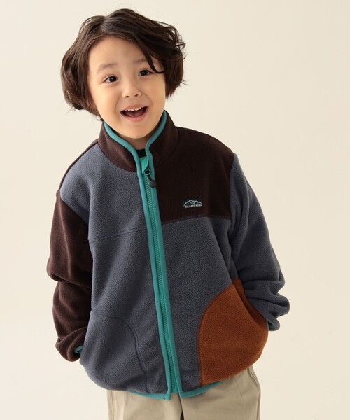BEAMS mini（ビームスミニ）の「切り替え フリース ジャケット 2025FW（90～150cm）（ブルゾン・キッズ・チャコールグレー/ベージュ・90/150/140/130/120/110/100）」の9枚目の写真