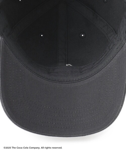 SALON adam et rope'（サロン アダム エ ロペ）の「Coca-Colaエンブロイダリーキャップ（キャップ・レディース・チャコールグレー/ベージュ・FREE）」の6枚目の写真