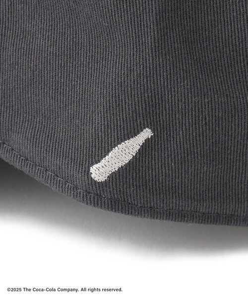 SALON adam et rope'（サロン アダム エ ロペ）の「Coca-Colaエンブロイダリーキャップ（キャップ・レディース・チャコールグレー/ベージュ・FREE）」の7枚目の写真