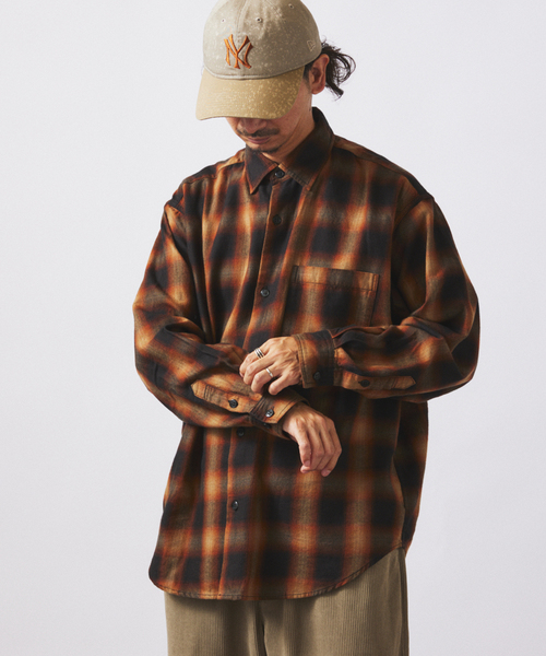 JOURNAL STANDARD relume（ジャーナルスタンダード　レリューム）の「フランネル オンブレ チェック シャツ（シャツ/ブラウス・メンズ・キャメル/ネイビー/チャコールグレー・LARGE/MEDIUM）」の13枚目の写真