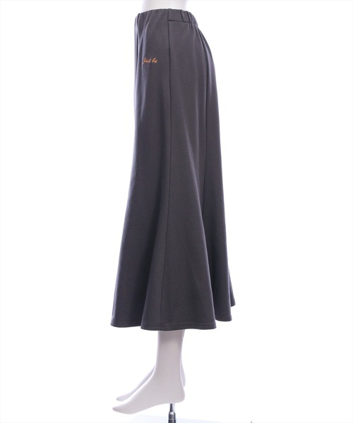 CLEAR BASIC（クリアベーシック）の「スウェットワンポイント刺繍入りマーメイドスカート[カジュアル 着回し抜群 大人]≪AW新作≫（スカート・レディース・チャコールグレー/杢グレー/ブラック・F）」の8枚目の写真