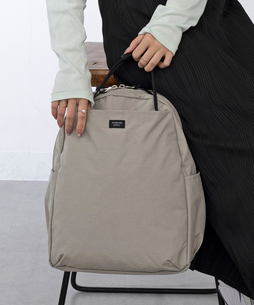 STANDARD SUPPLY(スタンダードサプライ)の「【STANDARD SUPPLY】WALLABY(バックパック/リュック・レディース・ライトブラウン/ブラック/ライトグレー/ダークグレー/ミント/グレー・FREE)」の1枚目の写真