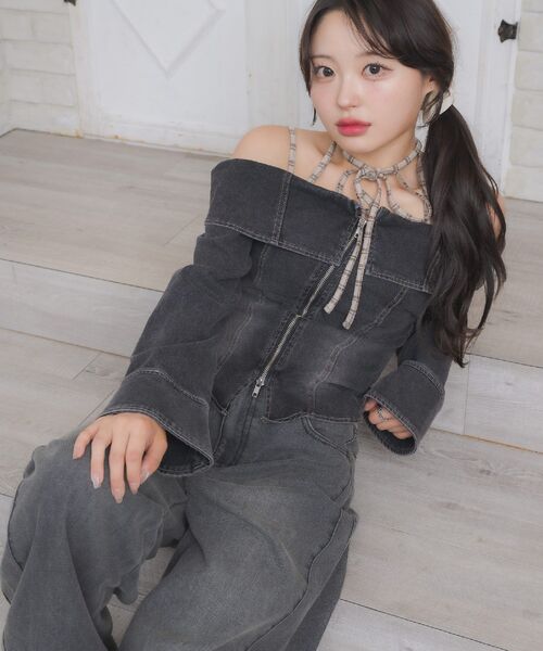 ems excite（エムズエキサイト）の「デニムZIPオフショルBL（シャツ/ブラウス・レディース・ブラック/ブルー系その他5・FREE）」の4枚目の写真