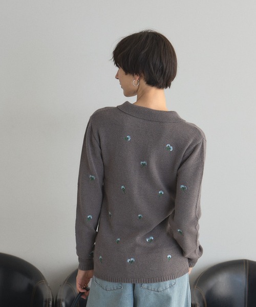 &. NOSTALGIA(アンドドットノスタルジア)の「フラワー刺繍襟付きカーデ(カーディガン/ボレロ・レディース・グレー/ブラウン・M)」の10枚目の写真
