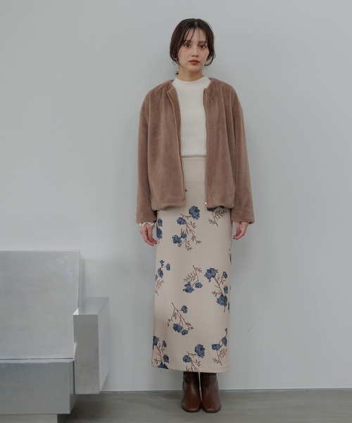 Andemiu（アンデミュウ）の「ノーカラーFファーブルゾン498686（ブルゾン・レディース・グレー/ブラウン/グレイッシュベージュ・FREE）」の5枚目の写真