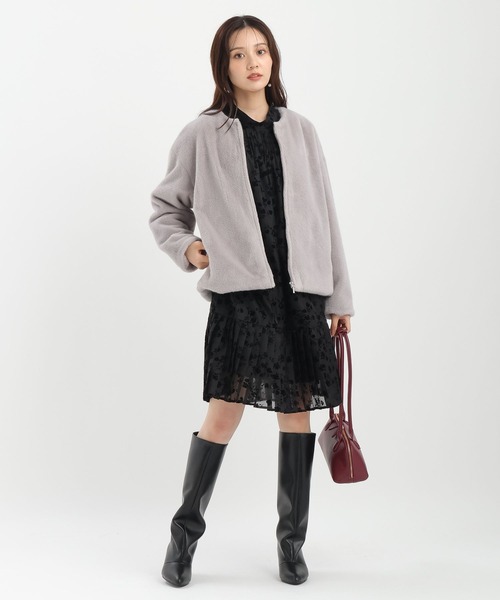 Andemiu（アンデミュウ）の「ノーカラーFファーブルゾン498686（ブルゾン・レディース・グレー/ブラウン/グレイッシュベージュ・FREE）」の19枚目の写真