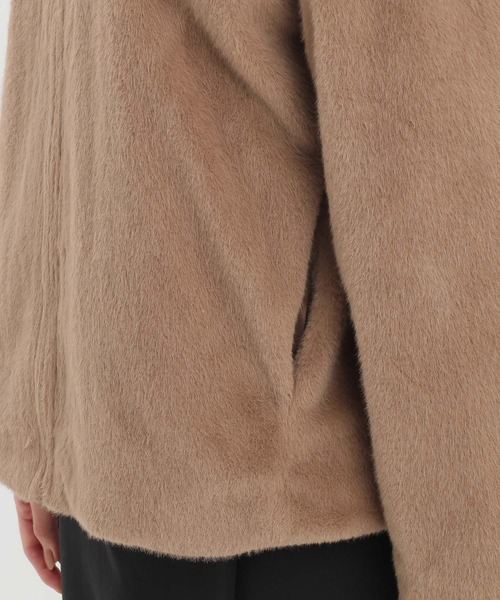 Andemiu（アンデミュウ）の「ノーカラーFファーブルゾン498686（ブルゾン・レディース・グレー/ブラウン/グレイッシュベージュ・FREE）」の12枚目の写真