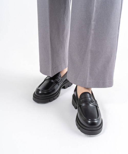 CORSO ROMA，9（コルソローマ）の「【CORSO ROMA,9】牛革　 コインローファー（ローファー・レディース・ブラック・36/37/38/39）」の5枚目の写真