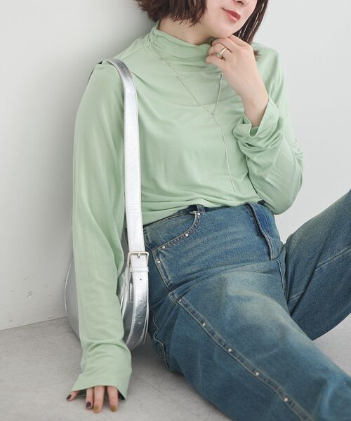 earth music&ecology(アースミュージックアンドエコロジー)の「【吸湿発熱】あったかフェミニンインナー(シアーハイネック)(Tシャツ/カットソー・レディース・オフホワイト/ライトイエロー/ブラック/ブラウン系その他4/ピンク/ライトグリーン/ドット・S/M)」の21枚目の写真