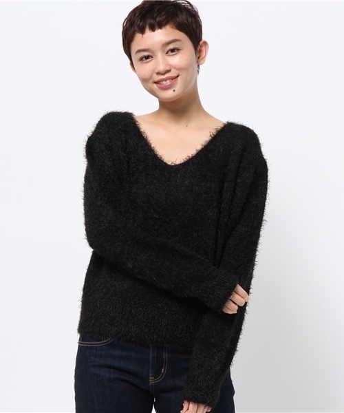 one after another NICE CLAUP（ワンアフターアナザーナイスクラップ）の「★【ナイスクラップ】フェザーＶネックプルオーバー（ニット/セーター・レディース・オフホワイト/ピンク/グレー/ブラック・FREE）」の2枚目の写真