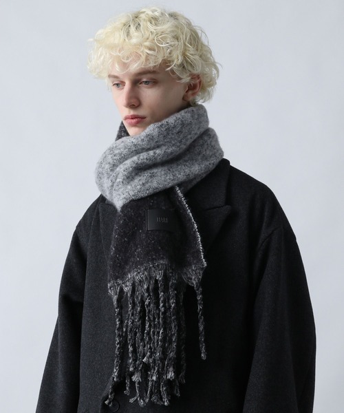 HARE（ハレ）の「【WEB限定】グラデシャギーマフラー(HARE)（マフラー・メンズ・ブラック系その他/ブルー系その他・FREE）」の3枚目の写真