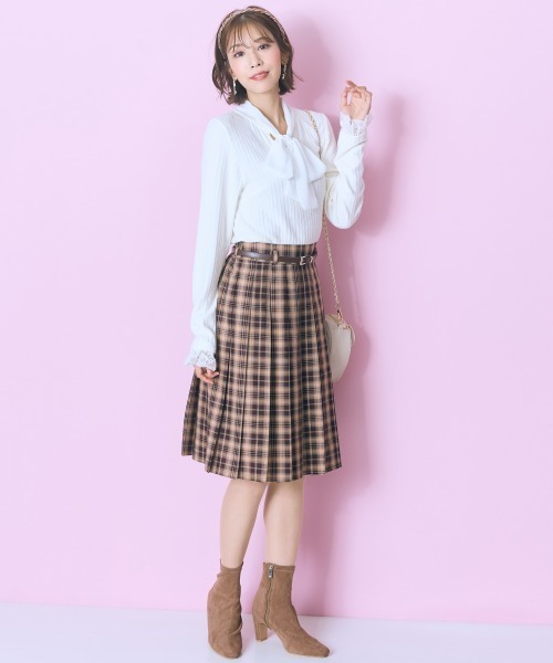 marun（マルン）の「＜大きいサイズ＞ボータイ袖レースニットソー marun（Tシャツ/カットソー・レディース・イエロー/オフホワイト/グレー・L/LL/3L/4L/5L）」の9枚目の写真