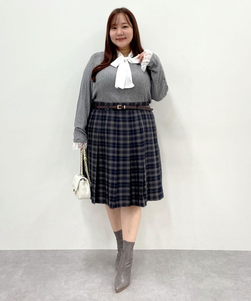 marun（マルン）の「＜大きいサイズ＞ボータイ袖レースニットソー marun（Tシャツ/カットソー・レディース・イエロー/オフホワイト/グレー・L/LL/3L/4L/5L）」の8枚目の写真