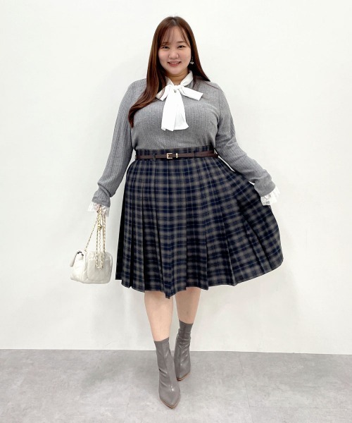 marun（マルン）の「＜大きいサイズ＞ボータイ袖レースニットソー marun（Tシャツ/カットソー・レディース・イエロー/オフホワイト/グレー・L/LL/3L/4L/5L）」の7枚目の写真