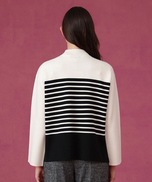 ANAYI(アナイ)の「メリノウール釦スリーブ プルオーバー(ニット/セーター・レディース・ホワイト系その他/オフホワイト/ネイビー・38/36)」の12枚目の写真