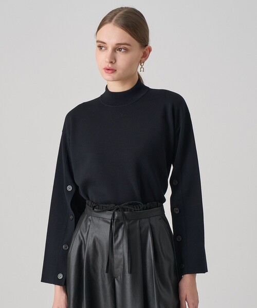 ANAYI(アナイ)の「メリノウール釦スリーブ プルオーバー(ニット/セーター・レディース・ホワイト系その他/オフホワイト/ネイビー・38/36)」の21枚目の写真