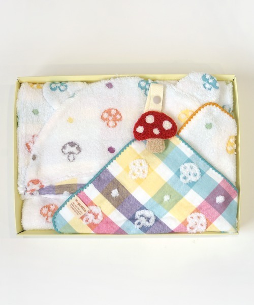 Hoppetta（ホッペッタ）の「【Hoppetta(ホッペッタ)】バスポンチョ＆チャームハンカチ シャンピニオン ギフトセット（ベビーギフト・キッズ・マルチ・ONE SIZE）」の2枚目の写真