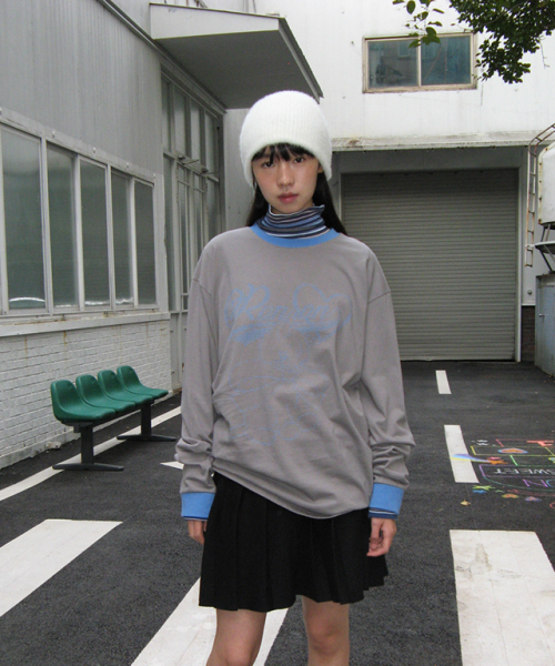 RONRON(ロンロン)の「ALPHABET SKETCH CAT RINGER LONG SLEEVE CHARCOAL BLUE(Tシャツ/カットソー・レディース・その他・FREE)」の1枚目の写真