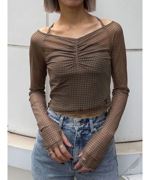 EMODA（エモダ）の「ストラップシアートップス（Tシャツ/カットソー・レディース・ブラック/ベージュ/ネイビー/ホワイト・FREE）」の4枚目の写真