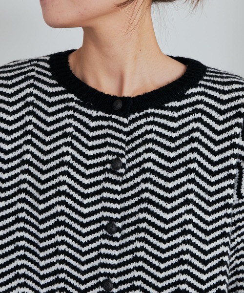 PUAL CE CIN（ピュアルセシン）の「ヘリンボーン編みニットカーディガン（カーディガン/ボレロ・レディース・ブラック系・FREE）」の12枚目の写真