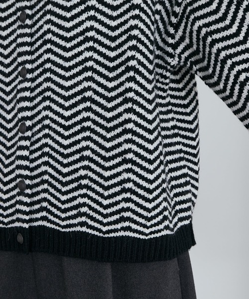 PUAL CE CIN（ピュアルセシン）の「ヘリンボーン編みニットカーディガン（カーディガン/ボレロ・レディース・ブラック系・FREE）」の14枚目の写真