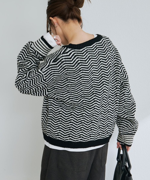 PUAL CE CIN（ピュアルセシン）の「ヘリンボーン編みニットカーディガン（カーディガン/ボレロ・レディース・ブラック系・FREE）」の5枚目の写真