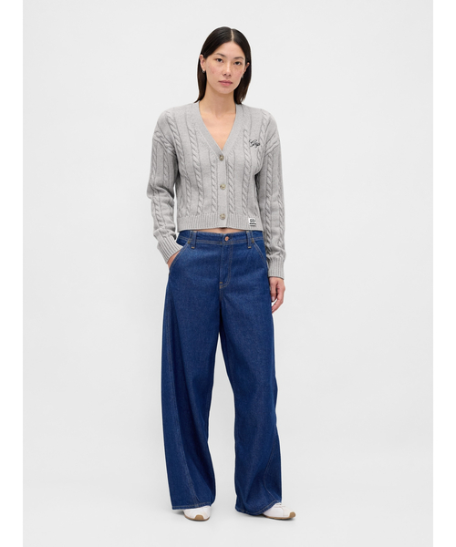 GAP(ギャップ)の「ボクシー ケーブルニット GAPロゴ カーディガン(カーディガン/ボレロ・レディース・ブラック/アイボリー/ライトグレー・L/XXS/XS/XL/M/S)」の5枚目の写真