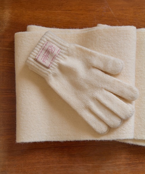 ROCKFISH WEATHERWEAR（ロックフィッシュウェザーウェア）の「FLUFFY SCARF & GLOVES SET（手袋・レディース・クリーム/ライトグレー/ピンク・FREE）」の5枚目の写真