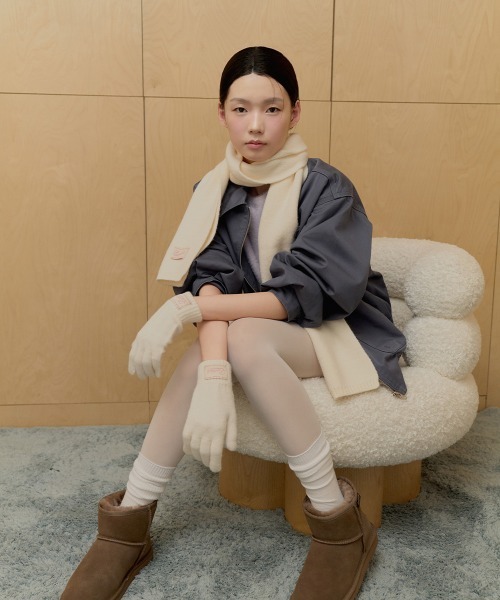 ROCKFISH WEATHERWEAR（ロックフィッシュウェザーウェア）の「FLUFFY SCARF & GLOVES SET（手袋・レディース・クリーム/ライトグレー/ピンク・FREE）」の8枚目の写真