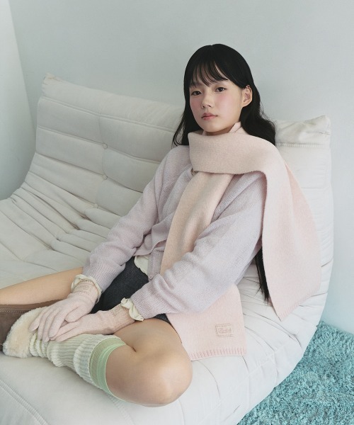 ROCKFISH WEATHERWEAR（ロックフィッシュウェザーウェア）の「FLUFFY SCARF & GLOVES SET（手袋・レディース・クリーム/ライトグレー/ピンク・FREE）」の15枚目の写真