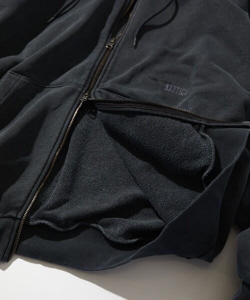 NAUTICA(ノーティカ)の「NAUTICA/ノーティカ ピグメント加工 HIDDEN LOGO スウェット ダブルジップパーカー(パーカー・メンズ・ブラック/ネイビー/ブラウン・LARGE/X-LARGE/MEDIUM/SMALL)」の12枚目の写真