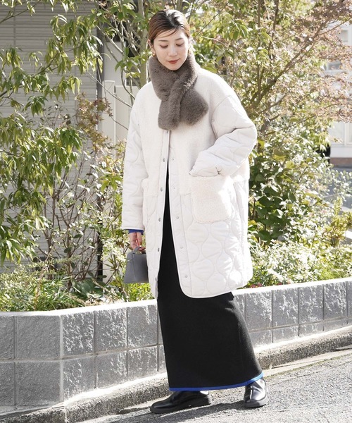 reca(レカ)の「差し込みフェイクファーマフラー(マフラー・レディース・チャコール/ベージュ/ブラウン・ONE SIZE)」の9枚目の写真