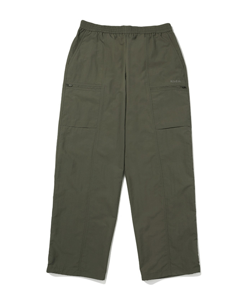 KODAK(コダック)の「モノクロームサプレックスセミオーバーフィットストレートパンツKHAKI(その他パンツ・メンズ・その他・SMALL/XX-LARGE/X-SMALL/MEDIUM/LARGE/X-LARGE)」の1枚目の写真