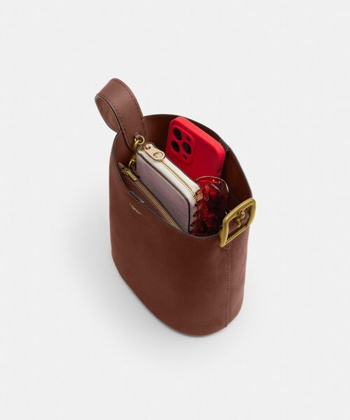 COACH（コーチ）の「ブリーカー バケット バッグ 21（ショルダーバッグ・レディース・ブラウン系その他・ONE）」の10枚目の写真