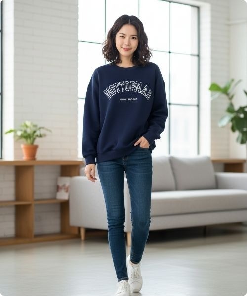 I.O.E(アイオイ)の「韓国スタイルカレッジロゴスウェット(スウェット・レディース・ネイビー/ダークグレー/グレー/ホワイト/ブラック/ワイン・FREE)」の21枚目の写真
