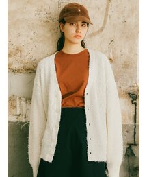 ESN（イーエスエヌ）の「エッセンシャルブークルニットカーディガンアイボリー（カーディガン/ボレロ）」