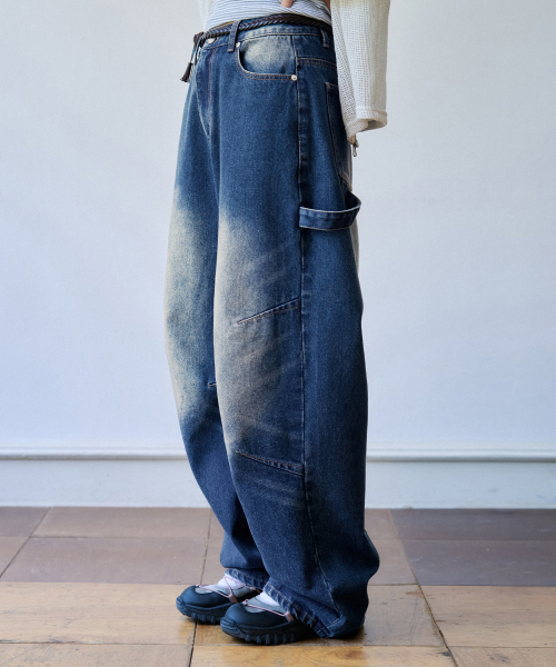 OURDAYZ（アワーデイズ）の「アッセンブルワイドバルーンデニムパンツ[ディープブルー]（デニムパンツ・レディース・その他・LARGE/MEDIUM/SMALL/X-LARGE）」の3枚目の写真