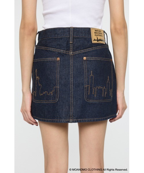 MOUSSY（マウジー）の「MOANDMO EMBROIDERY ミニスカート（デニムスカート・レディース・ダークブルー/ワンウォッシュ・1/2）」の16枚目の写真