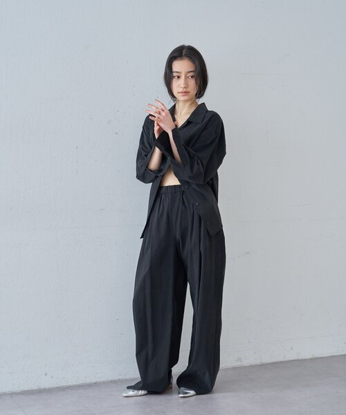 SHENERY（シーナリー）の「3タックイージーパンツ（その他パンツ・レディース・ブラック/アイボリー/ベージュ・36/38）」の15枚目の写真