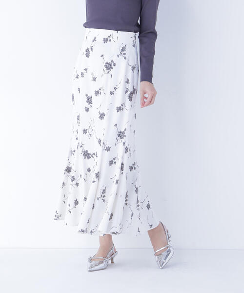 NATURAL BEAUTY BASIC（ナチュラルビューティーベーシック）の「◇プリントヘム切替マーメイドスカート（スカート・レディース・ホワイト系その他/ブルー系その他・P/S/MEDIUM）」の6枚目の写真
