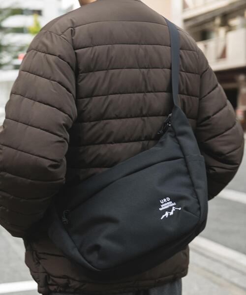 URBAN RESEARCH DOORS（アーバンリサーチドアーズ）の「URD SHOULDER BAG（ショルダーバッグ・メンズ・ブラック/グレー・-）」の4枚目の写真