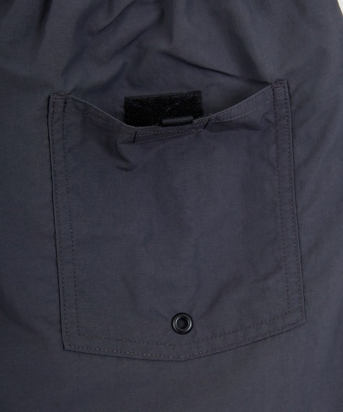 FRED PERRY（フレッドペリー）の「【WEB先行予約】[FRED PERRY/フレッドペリー] 別注 ツインティップライン ワンポイントロゴ刺繍 スイムショートパンツ（その他パンツ・レディース・ネイビー/グリーン/ブラック/グレー・XS/L/M/S）」の22枚目の写真